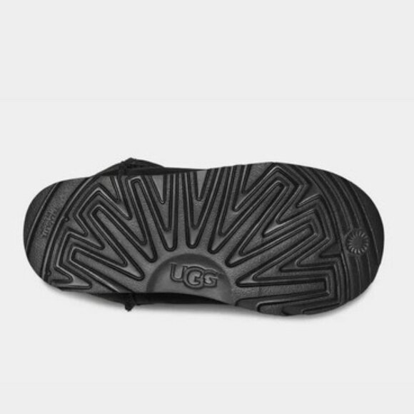 UGG Kids Classic II Weather Short Boot - Picture 5 of 5